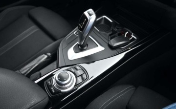 BMW Seria 1 F20-F21 Hatchback 5d Facelifting 2015 118d 150KM 2016 BMW Seria 1 2,0D 150 KM SPORT-LINE Full Led Nawigacja Klimatronik 2.0 150KM, zdjęcie 14