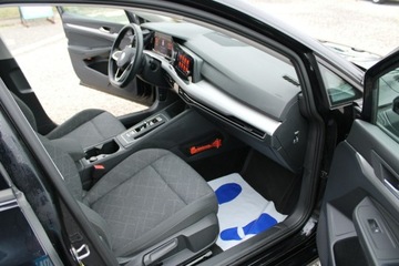 Volkswagen Golf VIII Variant 2.0 TDI 115KM 2021 Volkswagen Golf LIFE DSG Asystent Salon PL, zdjęcie 28