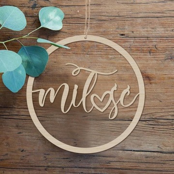 ДЕРЕВЯННОЕ ОБРУЧАЛЬНОЕ КОЛЬЦО С НАДПИСЬЮ ЛЮБОВЬ