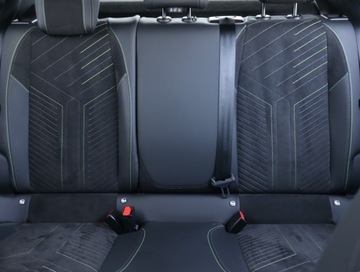 Peugeot 2008 II SUV 1.2 PureTech 130KM 2023 Peugeot 2008 1.2 PureTech, Salon Polska, zdjęcie 9