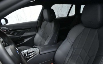 BMW Seria 5 G90-91 2025 BMW Seria 5 M ProDost.komfIconic glow Klim.fot.przedniepam Klima4strefy Bo, zdjęcie 7