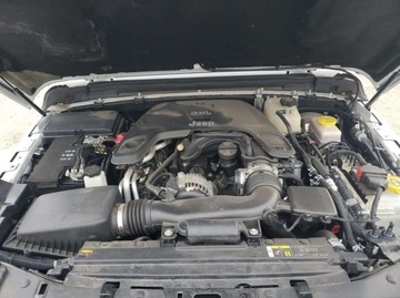 Jeep Wrangler IV 2020 Jeep Wrangler 3.6 V6 benzyna 284KM 4X4 RUBICON, mala szkoda od ubezpieczal, zdjęcie 11