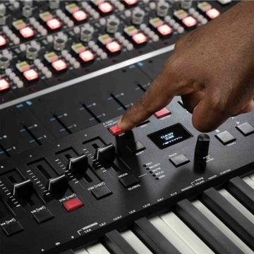 M -audio oxygen pro 49 - midi -клавиатура