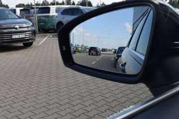 Volkswagen Tiguan II SUV Facelifting 2.0 TDI 200KM 2022 Volkswagen Tiguan 2.0 TDI 200KM 4x4 Elegance DSG MatrixACCSkoraKameraVAT23, zdjęcie 33