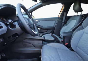 Renault Clio V Hatchback 5d Facelifting 1.0 TCe 90KM 2024 Renault Clio Pl Salon, serwis pelny ASO, Gwarancja, Grupa Adamowscy 90KM, zdjęcie 22