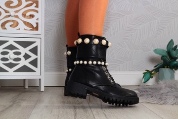 Сапоги из жемчуга, лакированные лакированными работниками