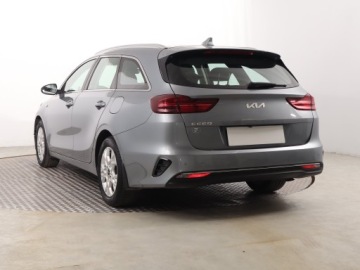 Kia Ceed III Kombi Facelifting 1.5 T-GDI 160KM 2022 Kia Ceed 1.5 T-GDI MHEV, Salon Polska, zdjęcie 3