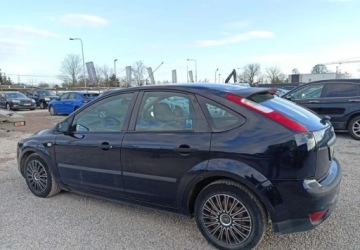 Ford Focus II Sedan 1.8 Duratorq TDCi 115KM 2006 Ford Focus Ford Focus 1.8 Diesel 115KM, zdjęcie 2