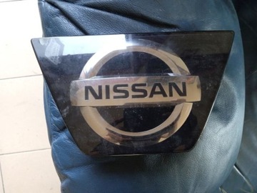 NISSAN QASHQAI J11 LIFT ZNACZEK ATRAPY EMBLEMAT LOGO ORYG.