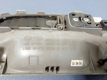 KIA CARNIVAL I LAMPA POLSTROVÁNÍ ZADNÍ PRAVÁ DRŽÁTKO