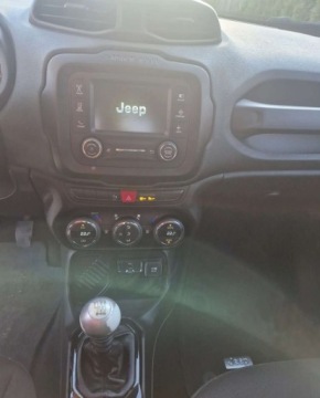 Jeep Renegade SUV 1.6 MultiJet 120KM 2016 Jeep Renegade Jeep Renegade 1.6 Diesel 120KM, zdjęcie 9
