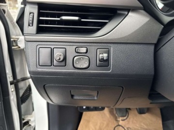 Toyota Avensis III Sedan Facelifting 2015 1.8 Valvematic 147KM 2018 Toyota Avensis Toyota Avensis ACTIVE 1,8 VVT-i VAT Marza Gwarancja Salo, zdjęcie 18