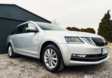 Skoda Octavia III Scout 1.8 TSI 180KM 2017 Skoda Octavia Bezwypadkowa, FV23, 4x4, DSG, 1.8l 180km, KredytowanieLeasing, zdjęcie 2