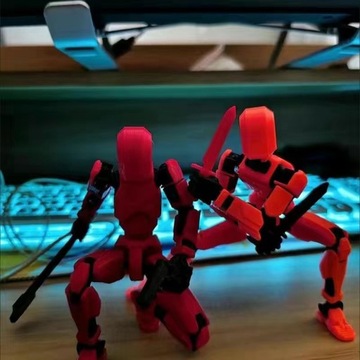 Напечатано на 3D -фигурке многоперированной модели робота, подвижной фигурки пруда
