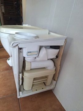 Toaleta kaseta kemping kamper Thetford C2 L