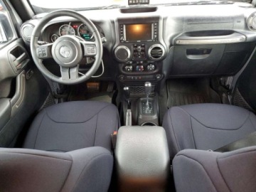 Jeep Wrangler III Unlimited Facelifting 3.6 V6 286KM 2016 Jeep Wrangler UNLIMITED SPORT 2016 3.6 Benzyna 285KM, zdjęcie 8