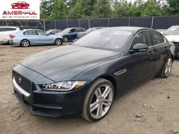 Jaguar XE 2017 Jaguar XE JAGUAR XE PRESTIGE , 2017r., 4x4, 3.0L