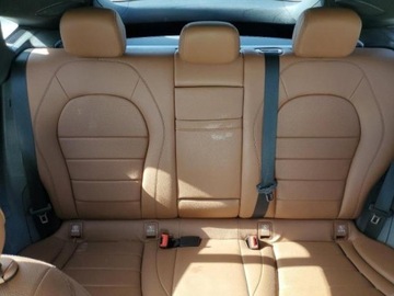 Mercedes GLC C253 2020 Mercedes-Benz GLC 2020 Mercedes-Benz GLC GLC 300 4MATIC Coupe 2.0 Benzyna, zdjęcie 9