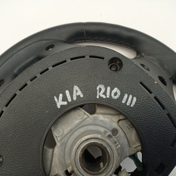 KIA RIO III VOLANT KŮŽE
