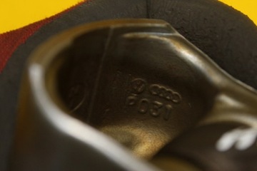 TŁOK KORBOWÓD KORBA 81L63 050D BGU A3 8P 1.6 MPI