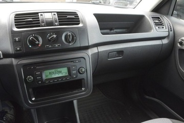 Skoda Fabia II Hatchback Facelifting 1.6 TDI CR DPF 75KM 2014 Škoda Fabia Skoda Fabia 1.6TDI 4 osobowy, zdjęcie 22