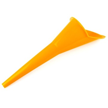 Оранжевая пластиковая воронка для бензина