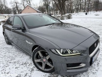 Jaguar XE Sedan 2.0 i4 180KM 2018 Jaguar XE Jaguar XE 2.0 D R-Sport 2.0 Diesel 180KM, zdjęcie 18