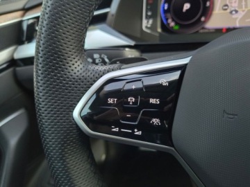 Volkswagen Arteon Fastback Facelifting 2.0 TDI 200KM 2022 Volkswagen Arteon Shooting Brake 4 Motion ASO 2.0TDI 200KM head-up LED kam, zdjęcie 19