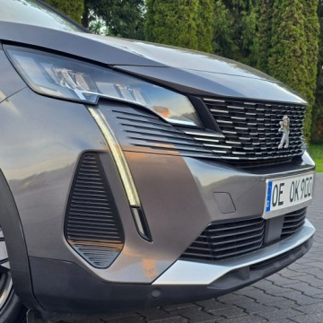 Peugeot 5008 II Crossover Facelifting 1.2 PureTech 130KM 2021 Peugeot 5008 II 1.2 Benzyna 130KM 7 foteli, Serwis, zdjęcie 7