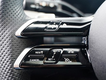 Mercedes GLC C254/X254 Coupe 2.0 220d 197KM 2025 GLC Coupe 220 d 4-Matic AMG Line 2.0 197KM 2025, zdjęcie 11