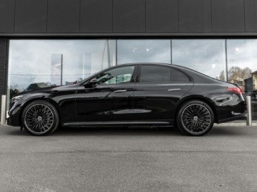 Mercedes Klasa E W214 Sedan 2.0 220d 197KM 2025 E Klasa 220 d 4-Matic AMG 2.0 197KM 2025, zdjęcie 1
