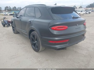 Bentley Bentayga 2021 Bentley Bentayga V8 2021 4.0l 4.0 Benzyna 542KM, zdjęcie 3