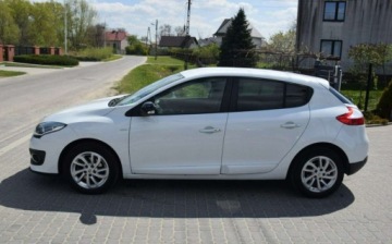 Renault Megane III Hatchback Facelifting 2013 1.6 16V 110KM 2015 Renault Megane 1.6 MPI Klima Navi 65 TYS KM Oryginal Lakier Sprowadzony, zdjęcie 8