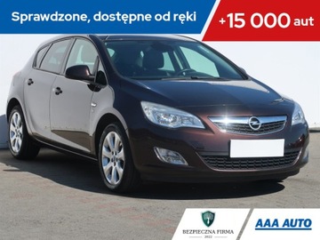 Opel Astra J Hatchback 5d 1.4 Turbo ECOTEC 140KM 2012 Opel Astra 1.4 T, Klima, Klimatronic, Tempomat