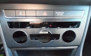 Seat Leon III SC 1.6 TDI 110KM 2015 Seat Leon 2015r, 1.6 TDI. Uszkodzony przod. 1.6 Diesel 110KM, zdjęcie 17