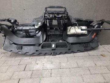 DESKA ROZDĚLOVAČE SKODA KAMIQ