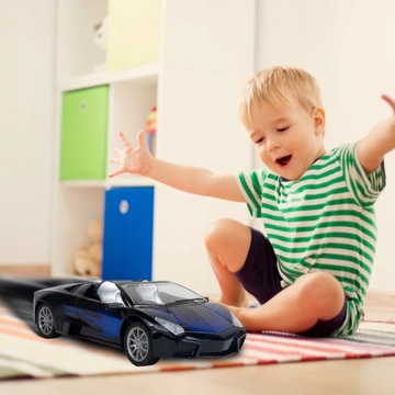 SAMOCHÓD WYŚCIGOWY RC ZDALNIE STEROWANY NA PILOTA KABRIOLET ŚWIECĄ ŚWIATŁA