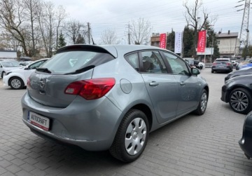 Opel Astra J Hatchback 5d Facelifting 1.6 Twinport ECOTEC 115KM 2015 Opel Astra salon Polska , I wlasciciel, kamera cofania 1.6 Benzyna 115KM, zdjęcie 17
