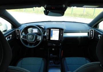 Volvo XC40 Crossover Facelifting 1.5 T2 129KM 2022 Volvo XC 40 z Gwarancja Bezwypadkowy 100 1.5 Benzyna 129KM, zdjęcie 5