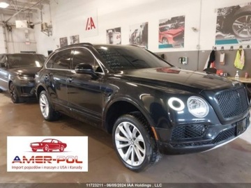 Bentley Bentayga 2017 Bentley Bentayga 2017 W12, 6.0, 4x4, od ubezpieczyciela 6.0 Benzyna 600KM