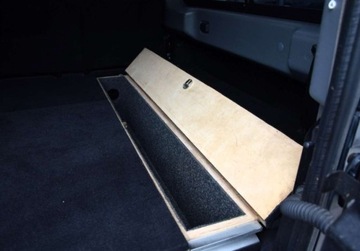 Land Rover Defender III 90 Station Wagon 2.2 TD4 122KM 2013 Land Rover Defender Faktura VAT 23 2.2 Diesel 122KM, zdjęcie 10