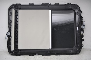 VOLVO XC40 II ЛЮК ПАНОРАМА 2018-