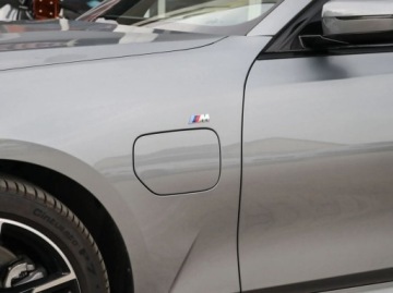 BMW Seria 3 G20-G21 Touring 2.0 330e 292KM 2023 BMW Seria 3 330e xDrive Touring 2.0 Hybryda Plug-in 292KM, zdjęcie 34