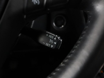 Toyota Avensis III Wagon Facelifting 2015 2.0 D-4D 143KM 2015 Toyota Avensis navi klima auto LED grzane fotele, zdjęcie 28