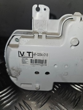 HONDA JAZZ 2005 PŘÍSTROJOVÁ DESKA / TACHOMETR