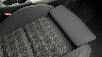 Audi A4 B8 Avant Facelifting 2.0 TDI 143KM 2013 Audi A4 Avant 2.0 Diesel Moc 143KM Zarejestrowany, zdjęcie 19