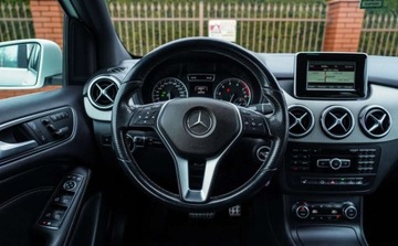 Mercedes Klasa B W246 Sports Tourer 220 184KM 2014 Mercedes-Benz Klasa B 2.0B 184Ps 4x4 PolSkora Bixenon Navi Ledy Alu18 Bixe, zdjęcie 31