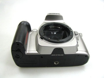 НИКОН F55 - корпус