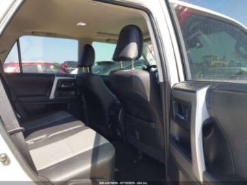 Toyota 2023 Toyota 4-Runner sr5 Premium, 2023r., 4.0L 4.0 Benzyna 270KM, zdjęcie 9