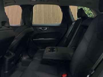 Volvo XC60 II 2026 2.0 B5 AWD Plus Bright (250 KM) Podgrzewana kierownica, zdjęcie 16